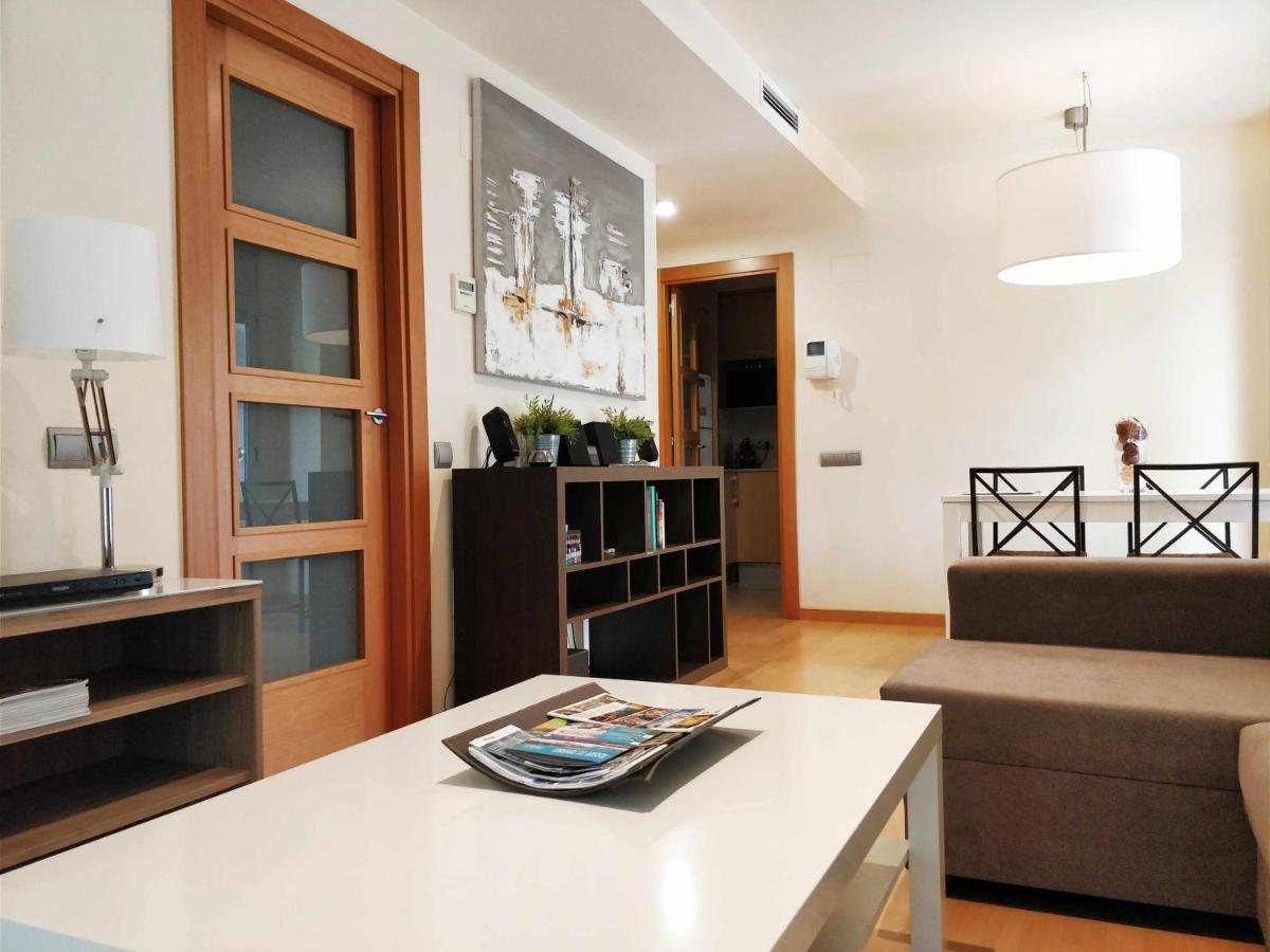 Mazi Apartments Downtown Матаро Екстер'єр фото