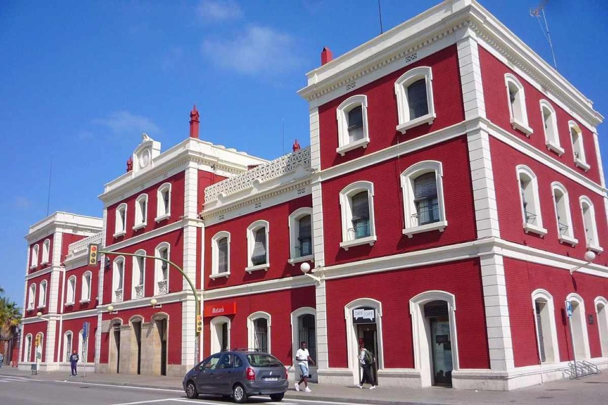Mazi Apartments Downtown Матаро Екстер'єр фото