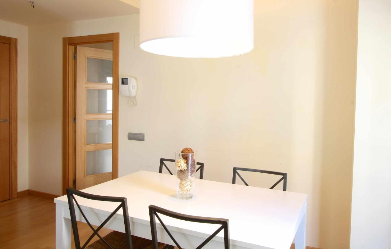 Mazi Apartments Downtown Матаро Екстер'єр фото