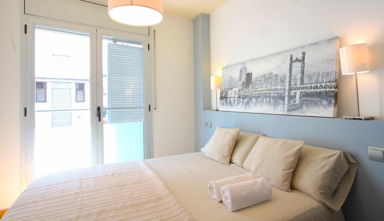 Mazi Apartments Downtown Матаро Екстер'єр фото